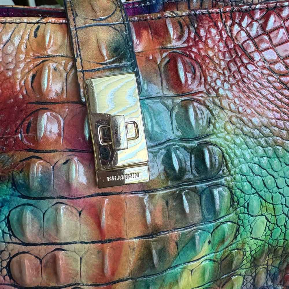Brahmin multi color large  Melbourne bucket - Picture 4 of 8